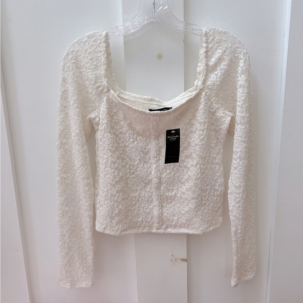 NWT Abercrombie and Fitch Lace Long Sleeve Top M